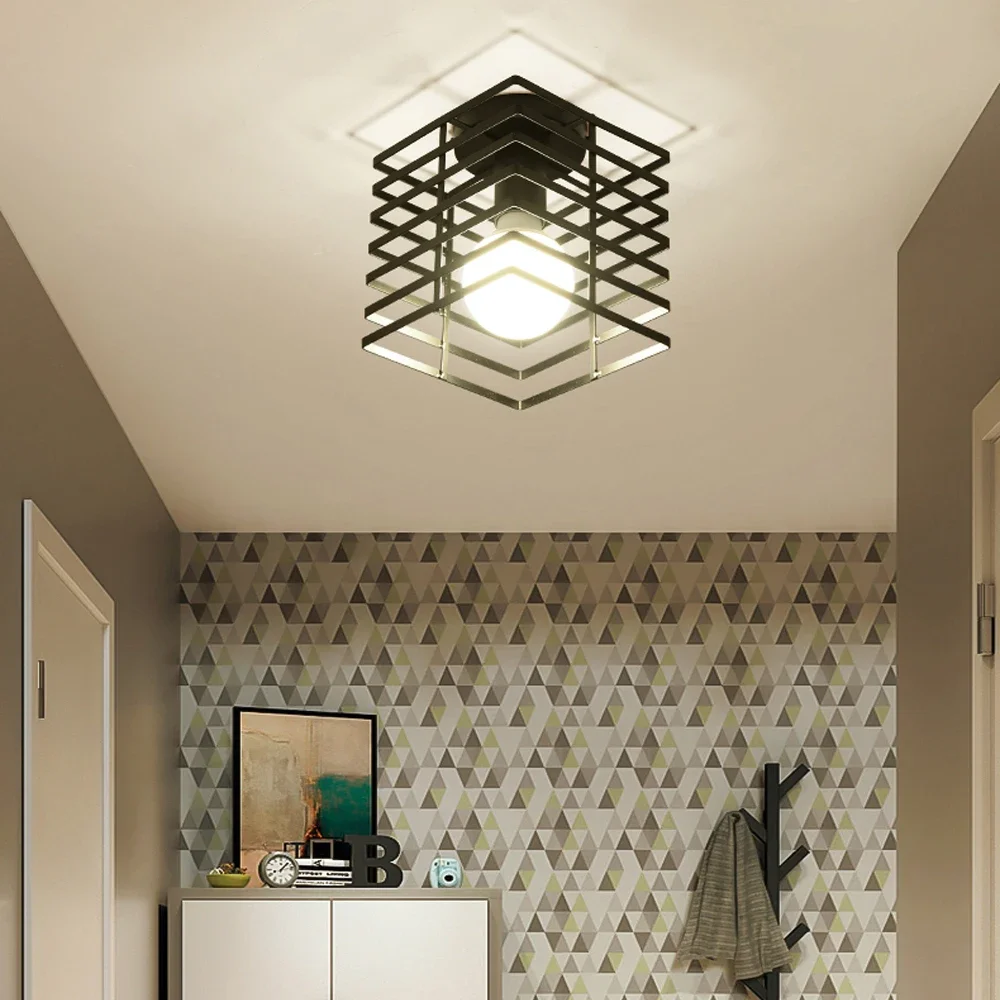 خمر الحديد ضوء السقف العودة ال - مراجعة Decor Lighting Returns وسعره