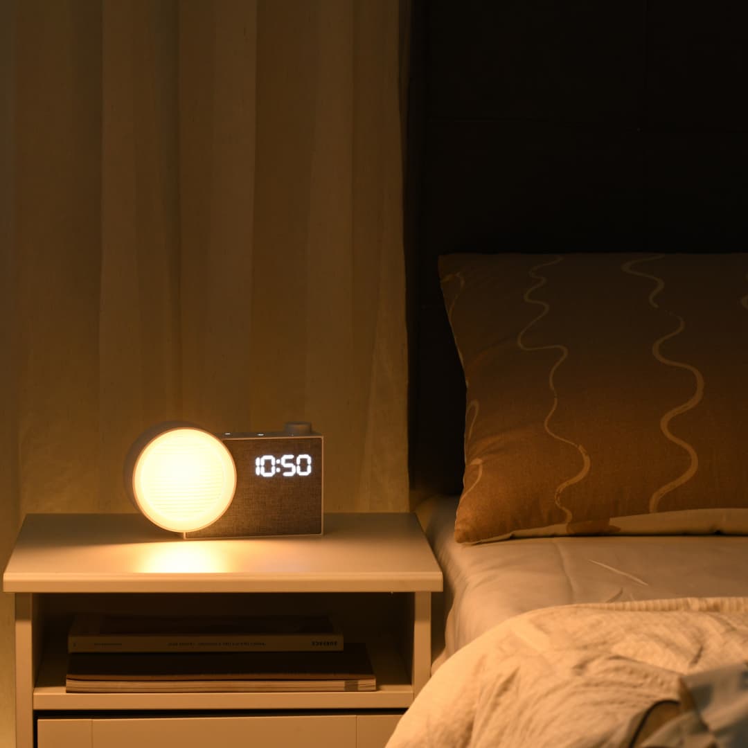 ساعة منبه WILIT مع إضاءة ليلية - مراجعة Room Lighting Bedroom Decor وسعره
